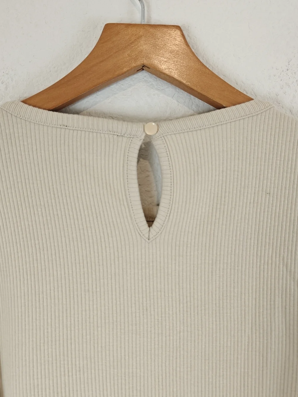 J.Crew Nwot Vintage Rib Ruffle‑Trim Eyelet Long Sleeve Top — Beige, Size S